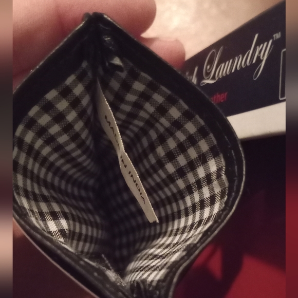 English Laundry Card Case with Money Clip - Picture 4 of 7